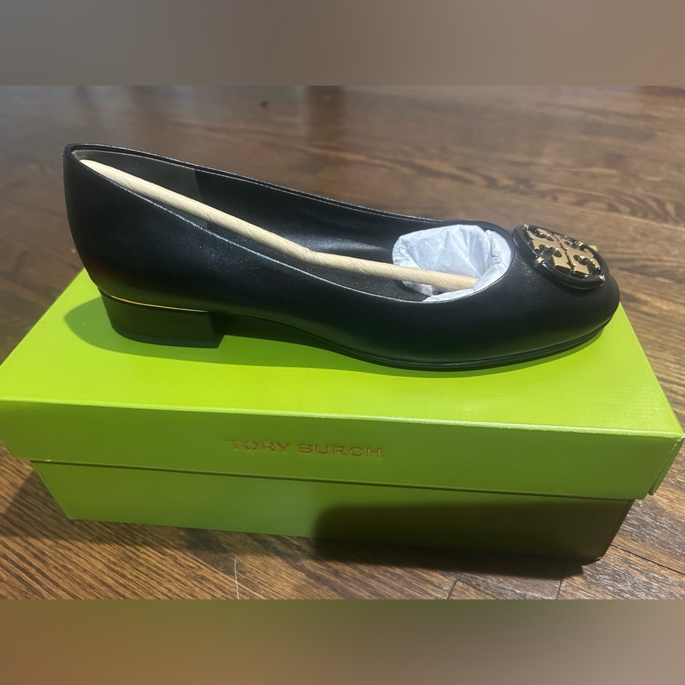 Tory Burch Multi Logo Leather Block Heel Sandal - Picture 5 of 6